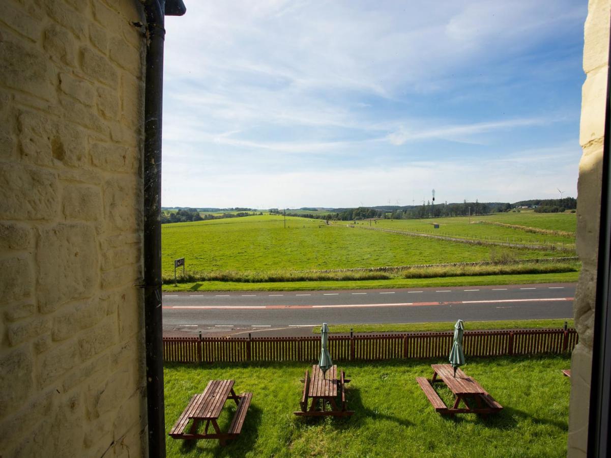 Kirkwhelpington Oyo Knowesgate Inn, Northumberland National Park מראה חיצוני תמונה
