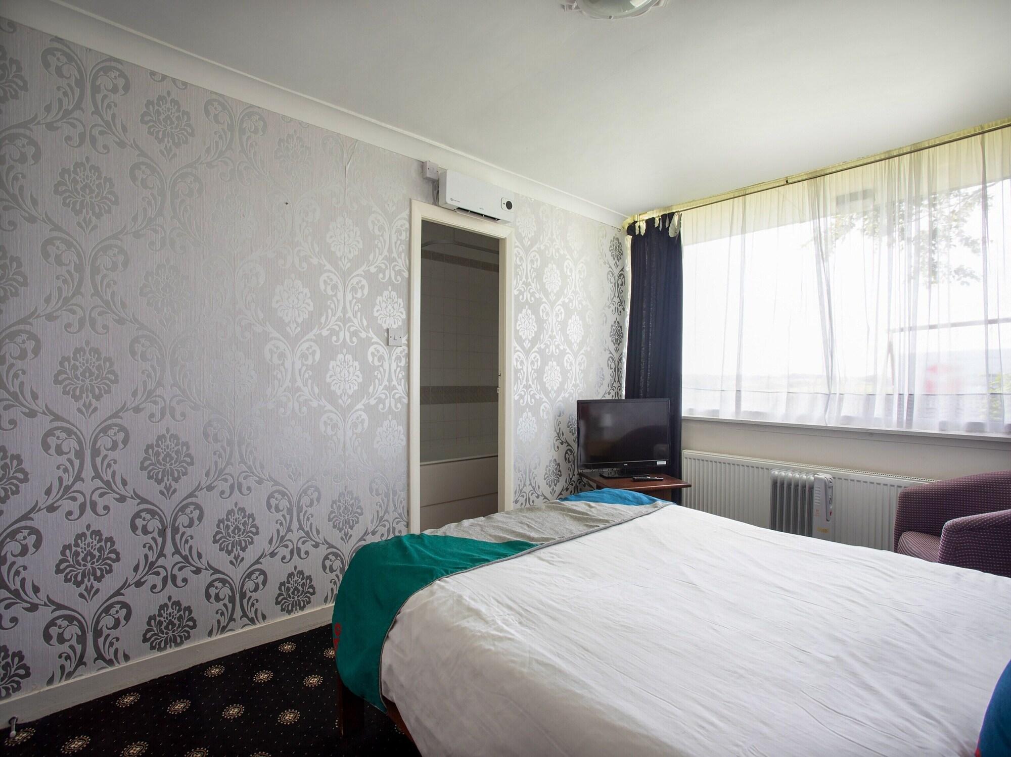 Kirkwhelpington Oyo Knowesgate Inn, Northumberland National Park מראה חיצוני תמונה